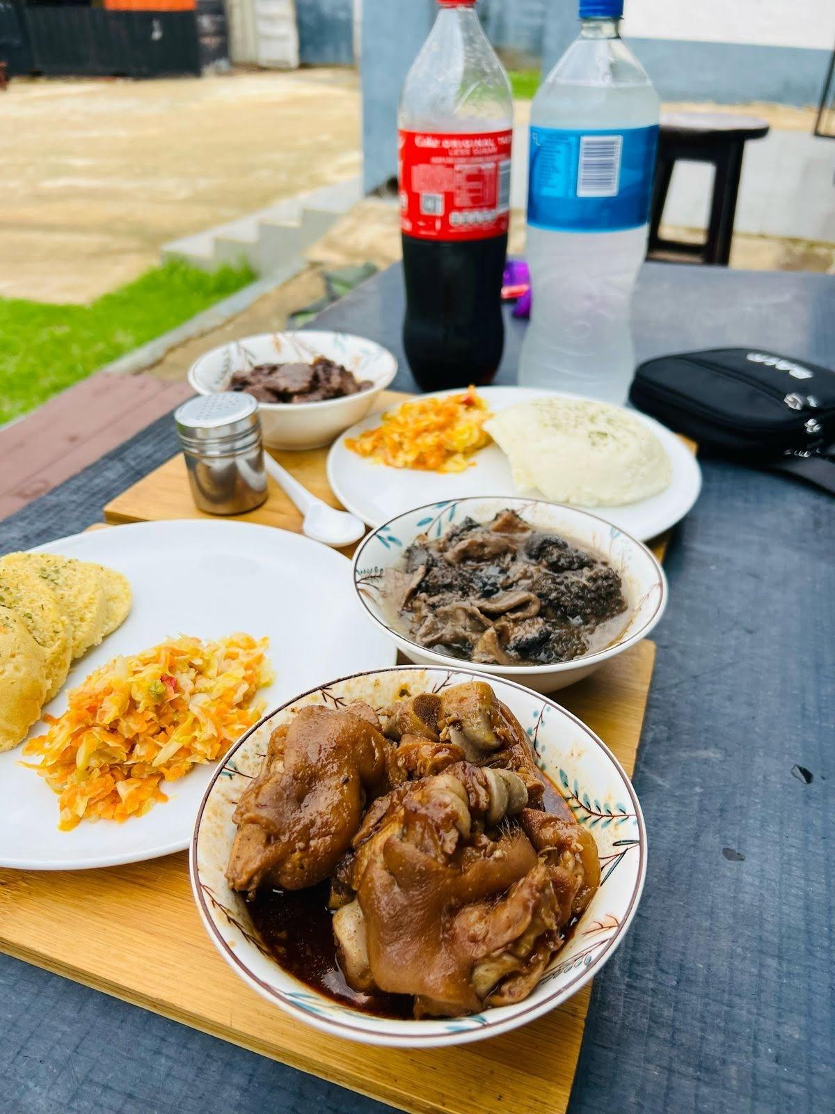 Majita Monday mogodu, pork and trotters platter